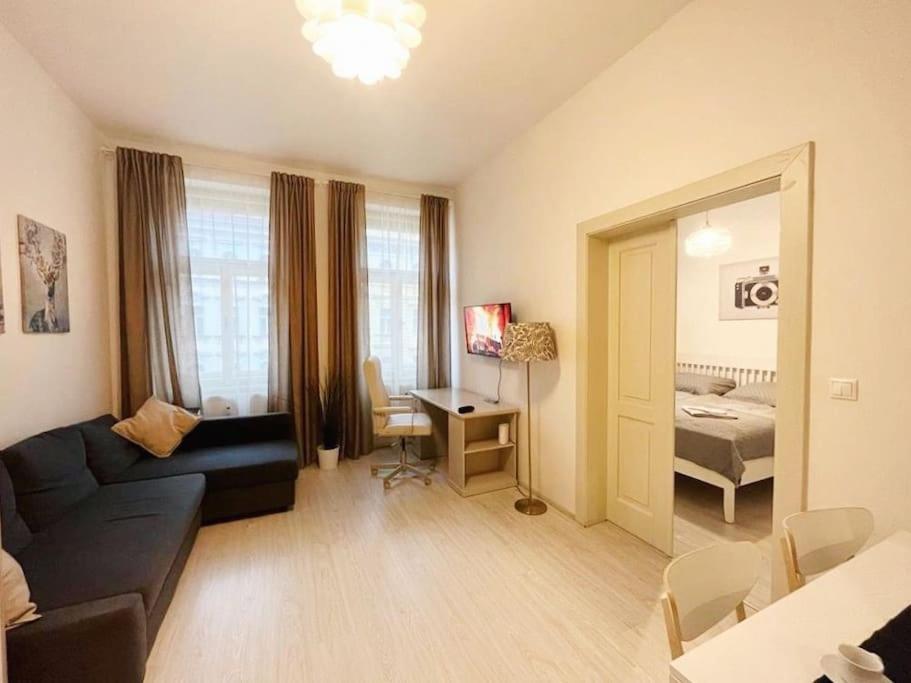 Leger Residence Apartment Praga Exterior foto